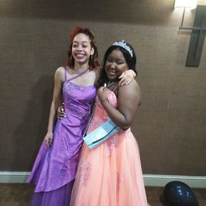 Meet your Posher, Jayveona